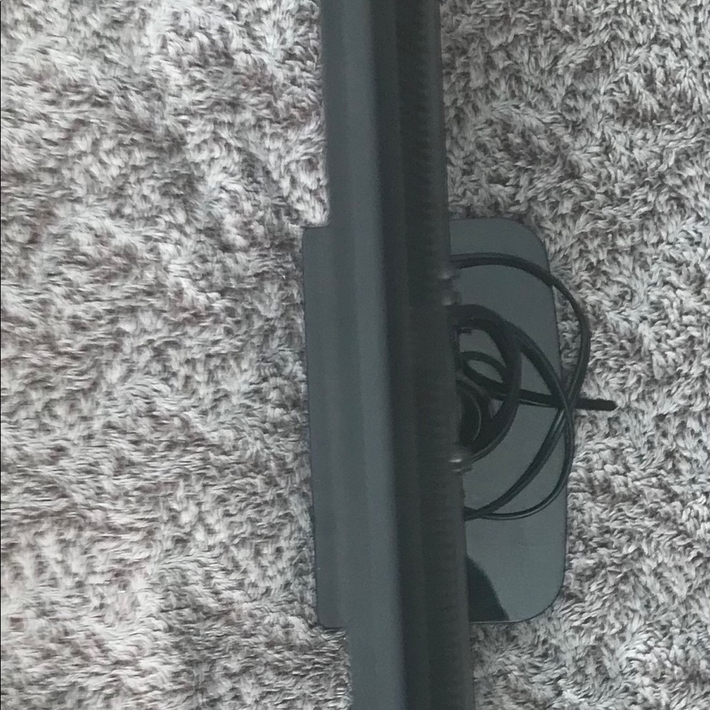Small Insignia TV - Picture 6 of 11